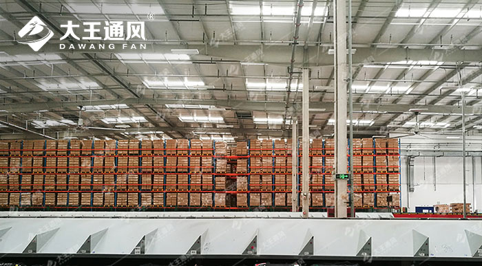 昆山某大型快递仓库工业吊扇