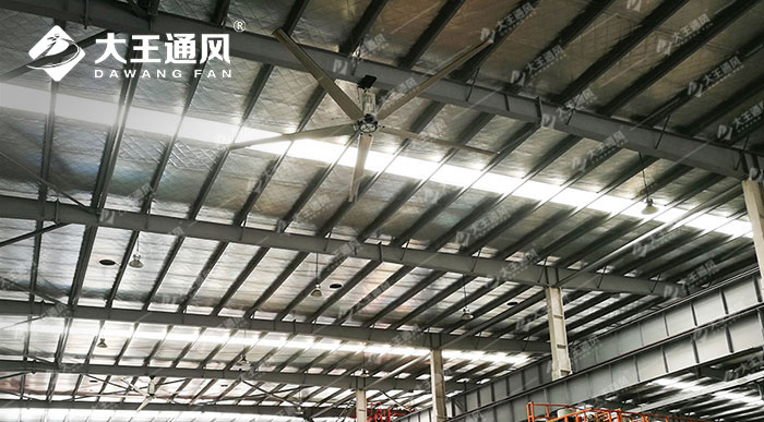 大型汽车部件车间安装工业大风扇通风降温